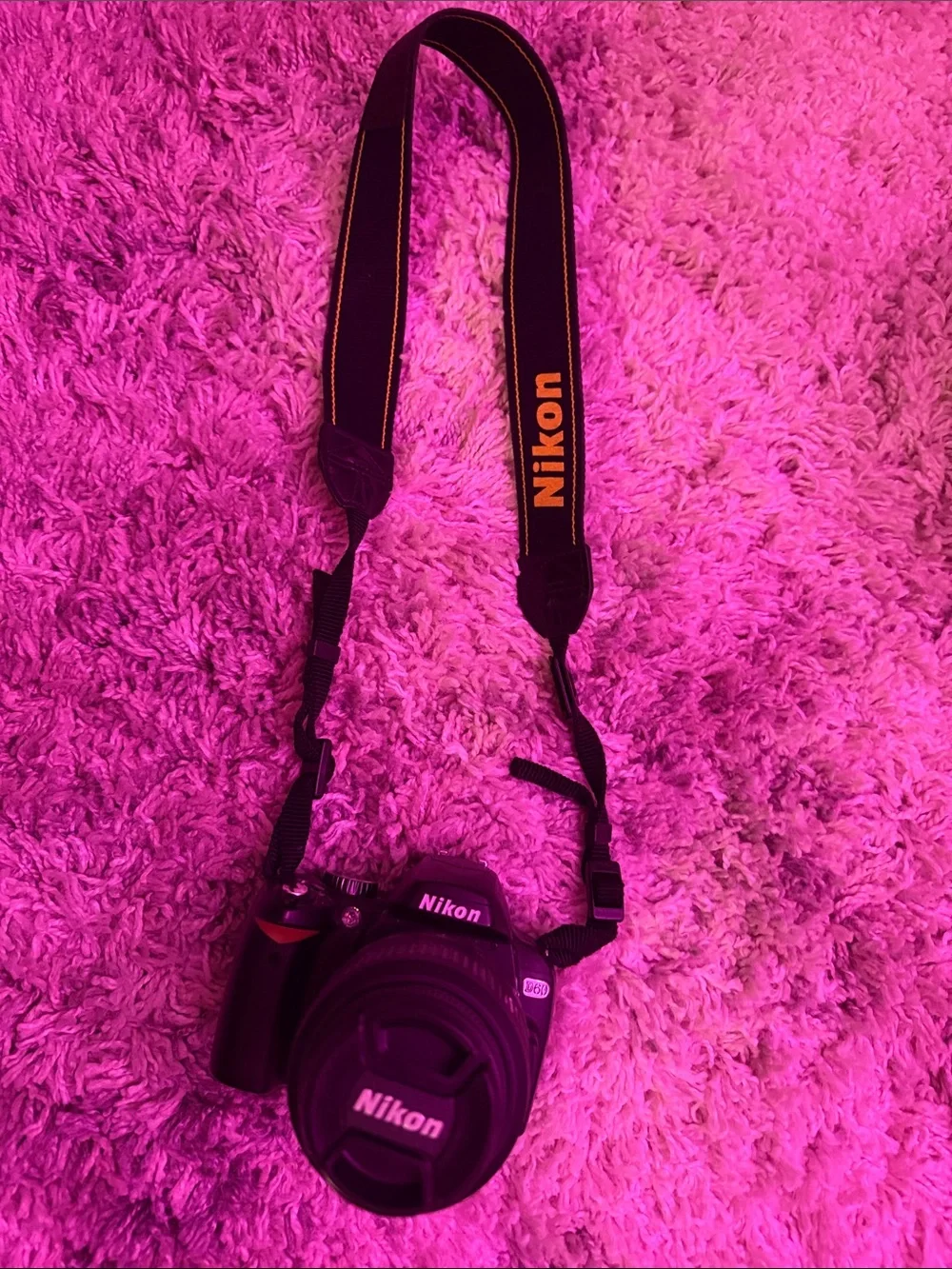 Nikon D60 DSLR Camera - Black with Black Strap